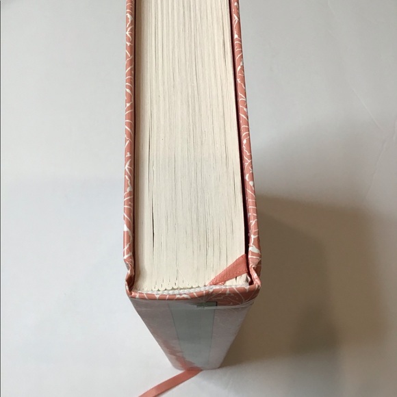 Simple Abundance a Daybook Of Comfort & Joy - Picture 3 of 6